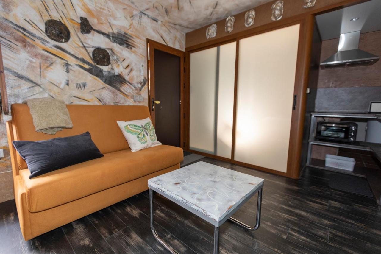 Domus Lapidis - La Galeria Apartamento Bogarra Exterior foto